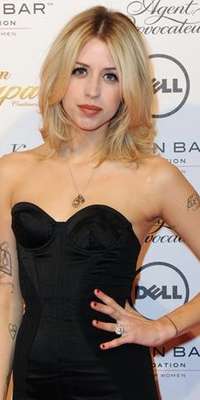 Peaches Geldof, English television presenter, dies at age 25